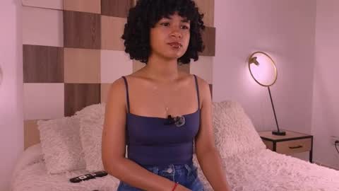 Andrea online show from September 2025 12:32:01 PM