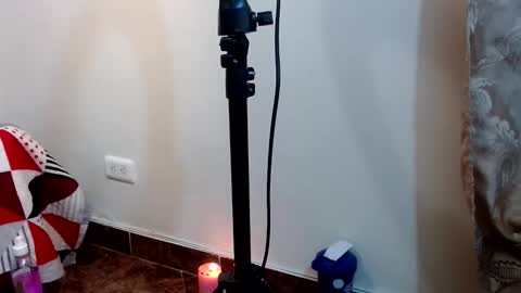 adele cruzz online show from December 2024 07:00:02 PM