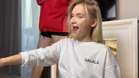 Adele Nick online show from October 2025 08:50:02 AM