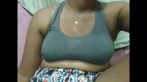 Snapshot of adelealy chatting on February 2026 06:01:02 PM adelealy online show from February 2026 06:01:02 PM