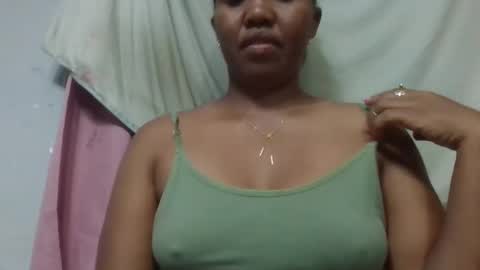 Snapshot of adelealy chatting on February 2026 07:43:01 PM adelealy online show from February 2026 07:43:01 PM