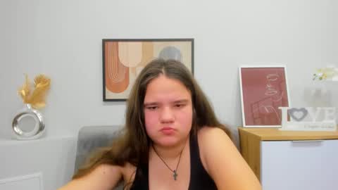 adelecruzz online show from February 2025 02:14:02 PM