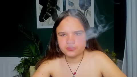 Snapshot of adelecruzz chatting on May 2026 12:02:01 PM adelecruzz online show from May 2026 12:02:01 PM