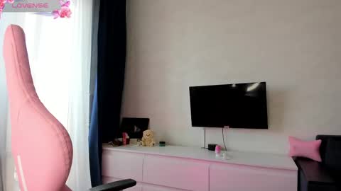 Adele online show from February 2025 05:41:01 AM