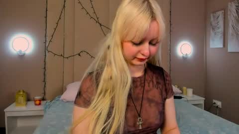 adelesilvy online show from April 2026 01:39:01 AM