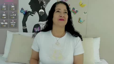 Adele Smithh online show from October 2025 11:28:02 AM