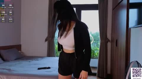 Adelia online show from October 2025 01:22:01 AM