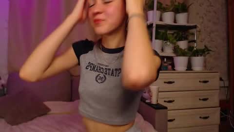 Snapshot of adelin_maxwell chatting on October 2025 08:51:01 PM Lina online show from October 2025 08:51:01 PM