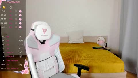 Adelina online show from September 2025 09:55:01 AM