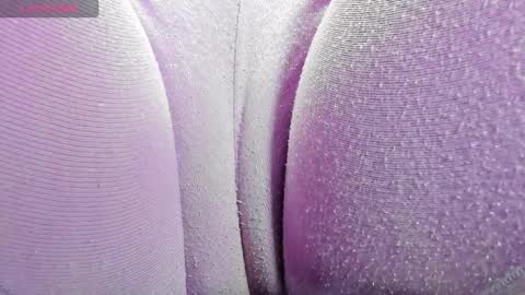 adelinaconte1 online show from September 2025 12:27:02 PM