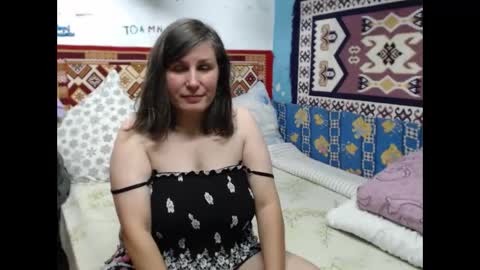Larisa online show from September 2025 10:39:01 AM