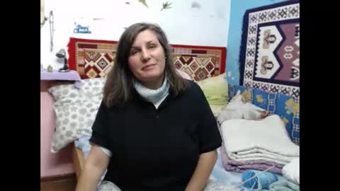 Larisa online show from October 2025 07:39:01 AM