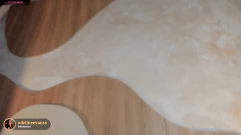 adeline online show from November 2025 07:16:02 PM