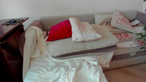 Snapshot of adelinemur chatting on January 2025 12:47:02 PM Amy online show from January 2025 12:47:02 PM