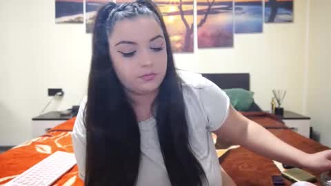 Adellineee online show from February 2025 01:44:02 AM