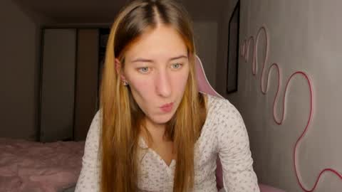Adell online show from June 2026 09:37:02 PM