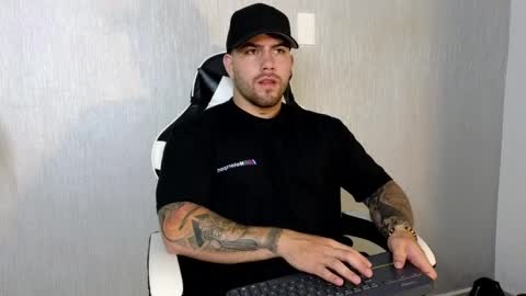 Snapshot of ades_lowe chatting on September 2025 11:45:01 AM Ades online show from September 2025 11:45:01 AM