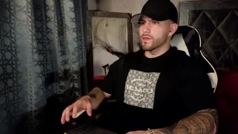 Snapshot of ades_lowe chatting on October 2025 03:38:02 AM Ades online show from October 2025 03:38:02 AM