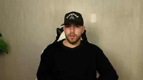 Snapshot of ades_lowe chatting on October 2025 12:06:02 PM Ades online show from October 2025 12:06:02 PM