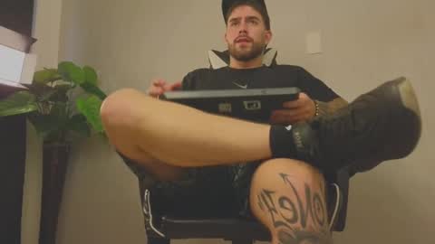 Snapshot of ades_lowe chatting on October 2025 11:56:02 AM Ades online show from October 2025 11:56:02 AM