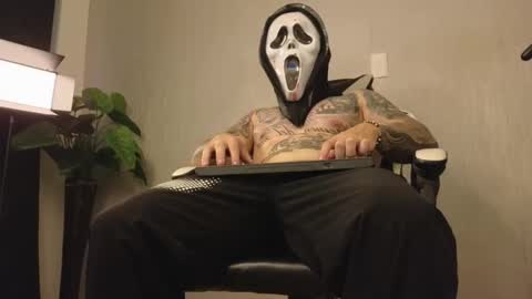 Snapshot of ades_lowe chatting on October 2025 11:44:01 AM Ades online show from October 2025 11:44:01 AM