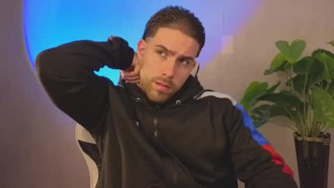 Snapshot of ades_lowe chatting on November 2025 11:31:02 AM Ades online show from November 2025 11:31:02 AM