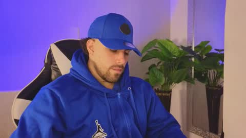 Snapshot of ades_lowe chatting on November 2025 11:36:02 AM Ades online show from November 2025 11:36:02 AM