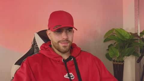 Snapshot of ades_lowe chatting on December 2025 10:31:01 AM Ades online show from December 2025 10:31:01 AM