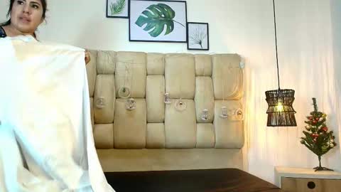 AdharaSmithh online show from January 2026 07:16:01 PM