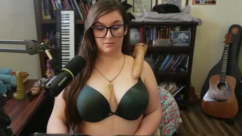 adobe_angel304 online show from February 2025 10:07:02 PM