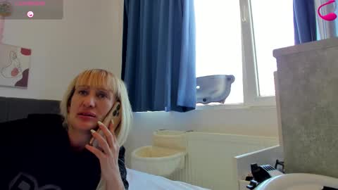 Save the date 23 NOVEMBER for a incendiary day with me  online show from September 2025 09:44:01 AM