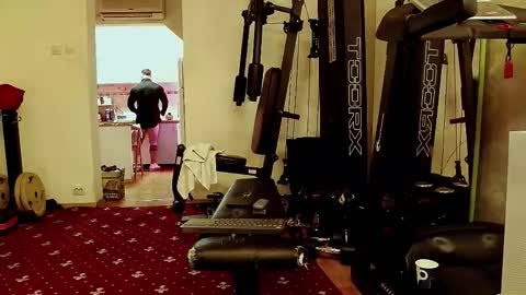 Adonis online show from October 2025 06:08:02 PM