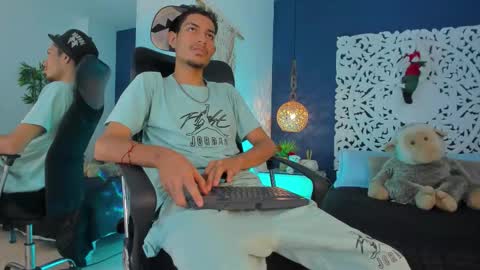 adonis_wb online show from November 2025 02:11:01 AM