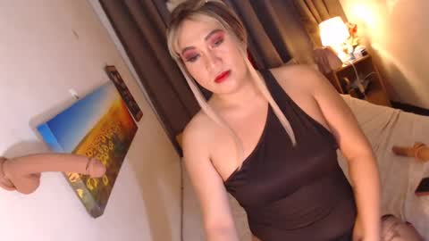 MsKim  online show from January 2025 04:25:01 AM