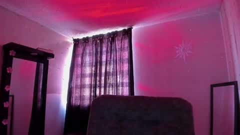 Stormi online show from January 2025 09:00:01 PM