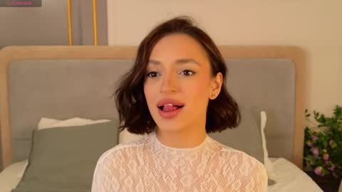 adoracortes online show from April 2026 05:05:01 AM