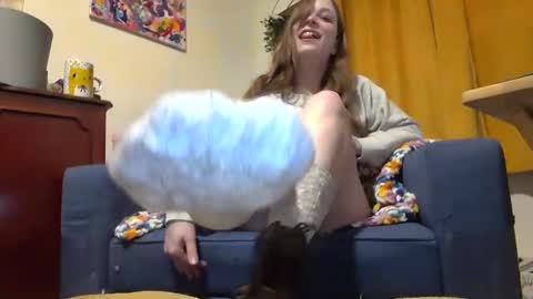 Queen Bunny online show from December 2024 09:00:02 PM