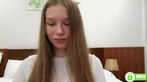 Snapshot of adorielle chatting on April 2026 05:58:02 AM Lia online show from April 2026 05:58:02 AM