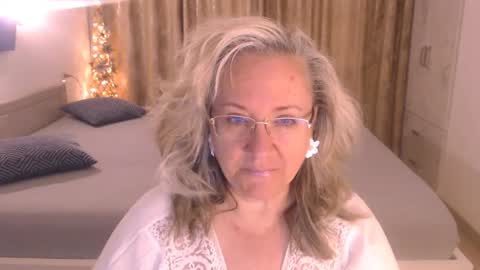 Cryna online show from May 2026 10:22:02 AM