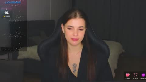 Adriana online show from November 2025 01:59:01 AM