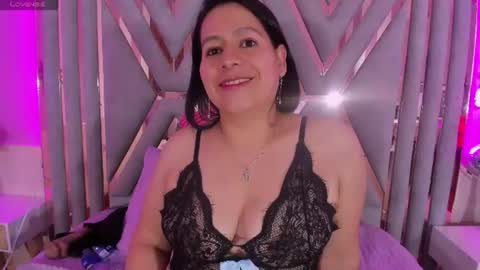 Snapshot of adri_rivera chatting on June 2026 09:34:01 PM ADRI online show from June 2026 09:34:01 PM