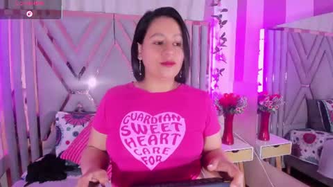 Snapshot of adri_rivera chatting on July 2026 08:33:02 PM ADRI online show from July 2026 08:33:02 PM