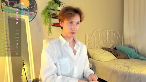 Adrian online show from January 2025 07:01:02 PM