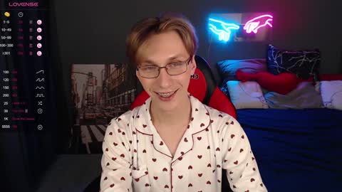 Adrian online show from January 2025 04:30:01 PM