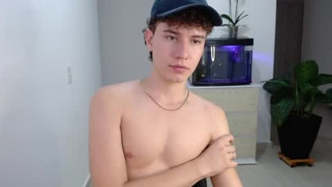 adrian morelli online show from December 2024 10:42:02 PM