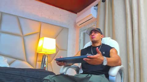   online show from February 2025 11:31:01 AM