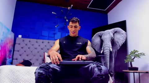   online show from September 2025 06:19:01 PM