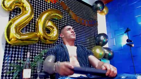   online show from November 2025 04:42:01 PM