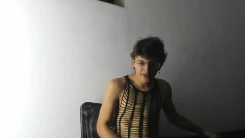 Snapshot of adrian_wolff chatting on June 2026 03:20:02 AM Adrian W online show from June 2026 03:20:02 AM
