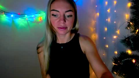 Snapshot of adriana_coy_ chatting on December 2024 07:22:02 AM Adriana online show from December 2024 07:22:02 AM
